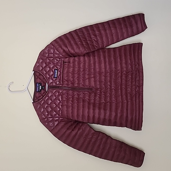 NWOT Patagonia Women's Alplight Down Pullover - Dark Ruby Size S - Picture 5 of 11